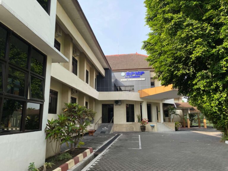 GEDUNG-KI-MANGUN-SARKORO-4